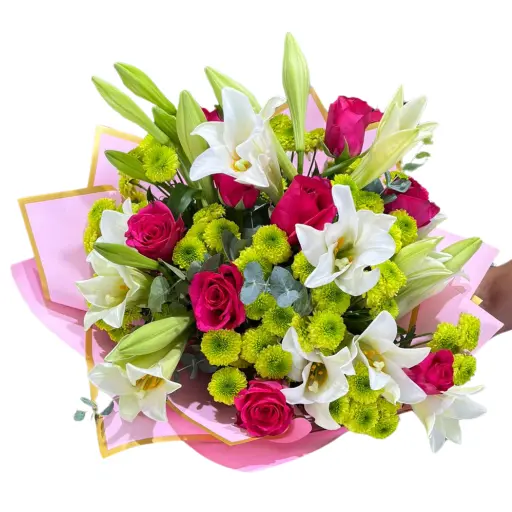 Ramo de flores combinado con rosas y papel coreano 